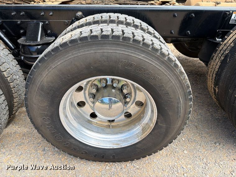 image for item ZA0844 2025 Kenworth T880 dump truck