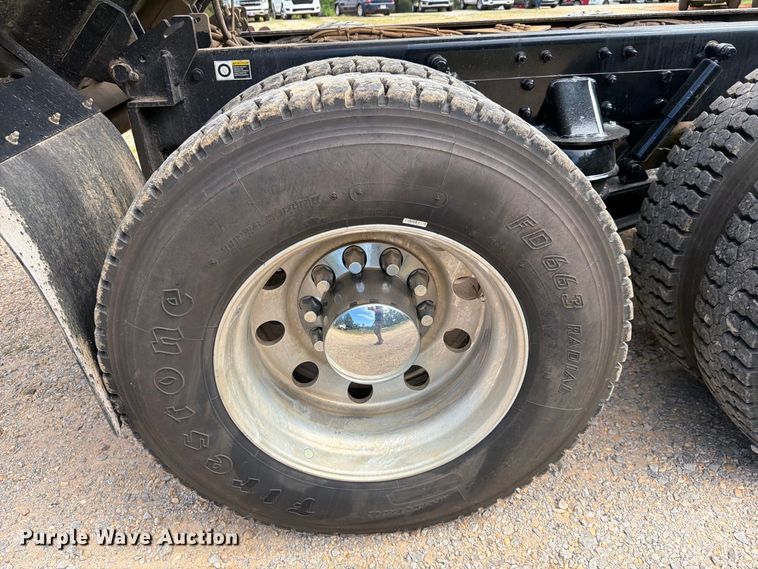 image for item ZA0844 2025 Kenworth T880 dump truck