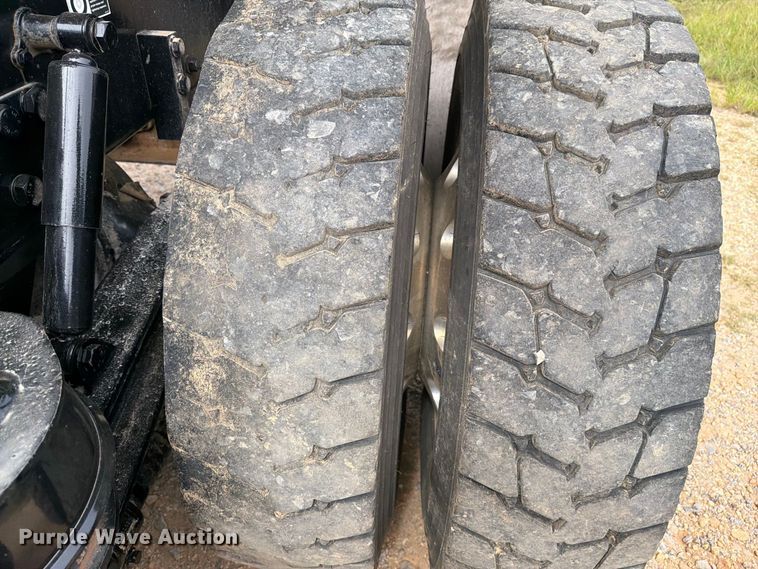 image for item ZA0844 2025 Kenworth T880 dump truck