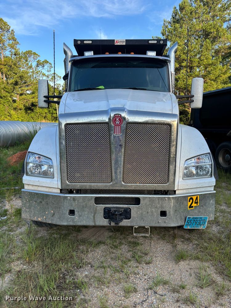 image for item ZA0845 2025 Kenworth T880 dump truck