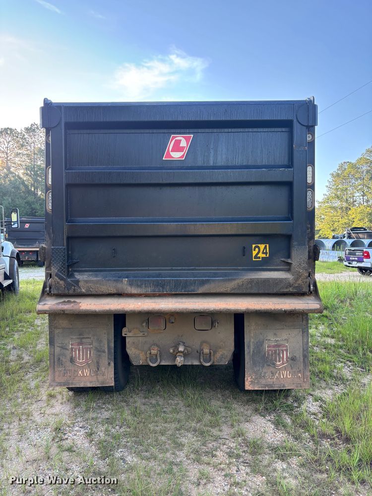 image for item ZA0845 2025 Kenworth T880 dump truck