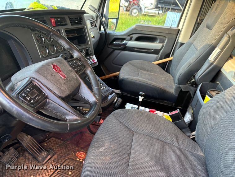 image for item ZA0845 2025 Kenworth T880 dump truck