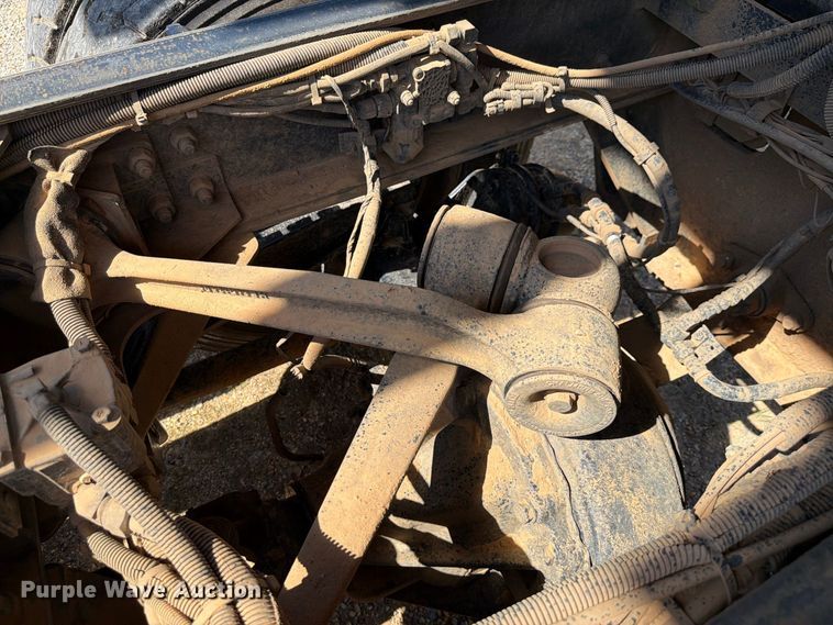image for item ZA0845 2025 Kenworth T880 dump truck