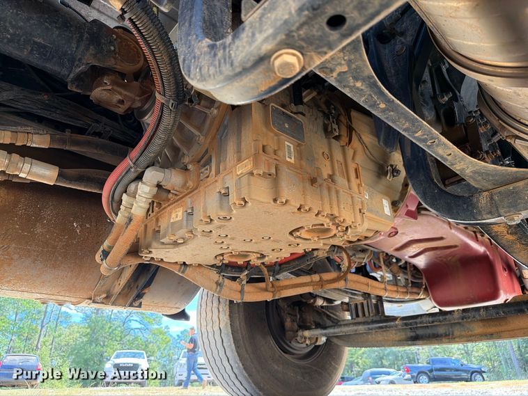 image for item ZA0845 2025 Kenworth T880 dump truck