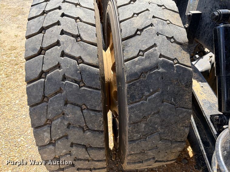 image for item ZA0845 2025 Kenworth T880 dump truck