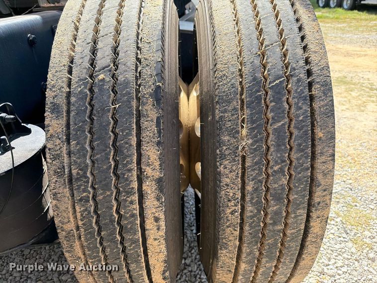 image for item ZA0845 2025 Kenworth T880 dump truck