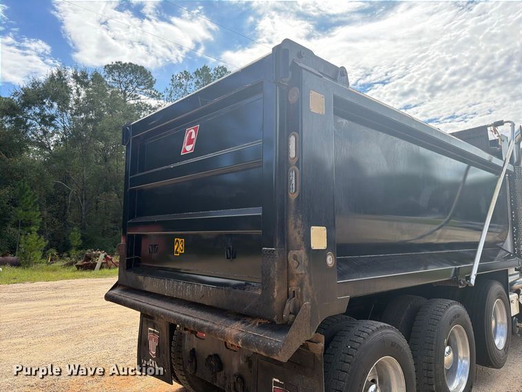 2025 Kenworth T880 dump truck in Chatom, AL | Item ZA0846 for sale