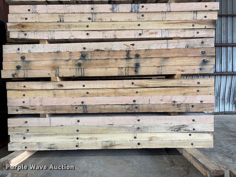 (16) 8 x 4's crane mats