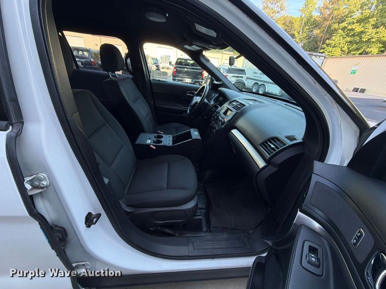 image for item DT2923 2017 Ford Explorer Police Interceptor SUV