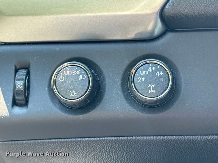 image for item DT2925 2015 Chevrolet Tahoe SUV