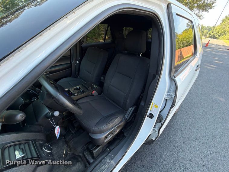 image for item DT2926 2019 Ford Explorer Police Interceptor SUV
