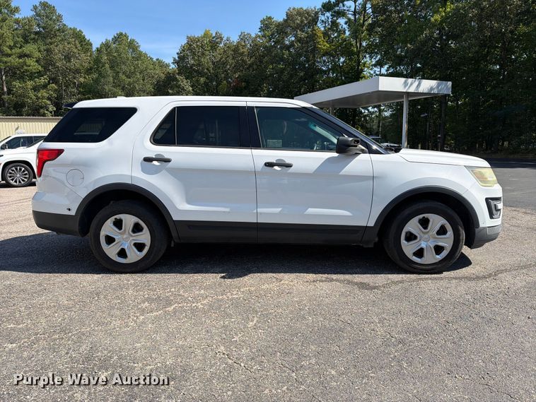 image for item DT2927 2016 Ford Explorer Police Interceptor SUV