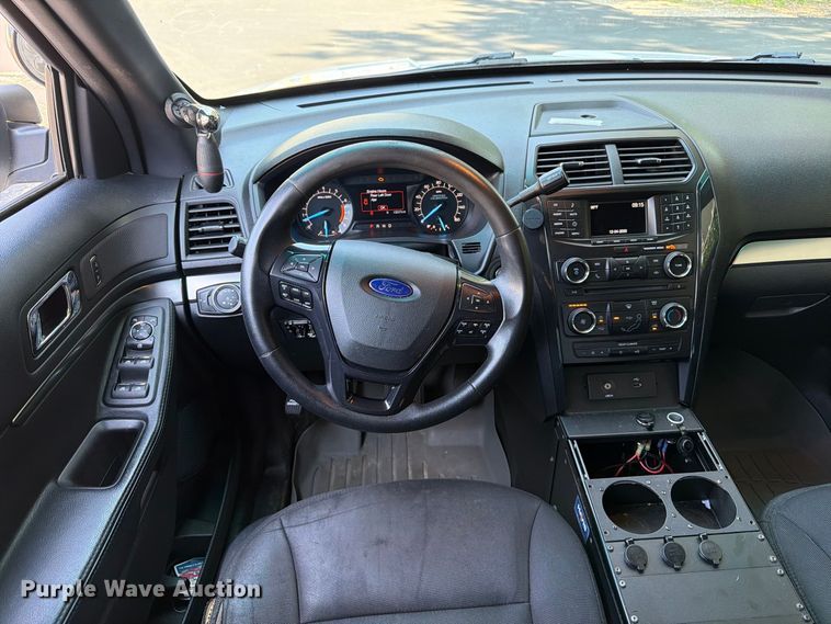 image for item DT2927 2016 Ford Explorer Police Interceptor SUV