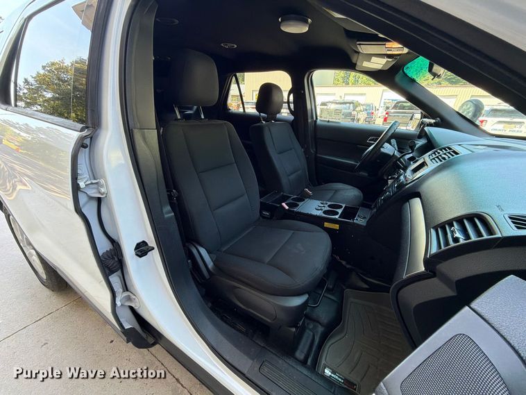 image for item DT2927 2016 Ford Explorer Police Interceptor SUV