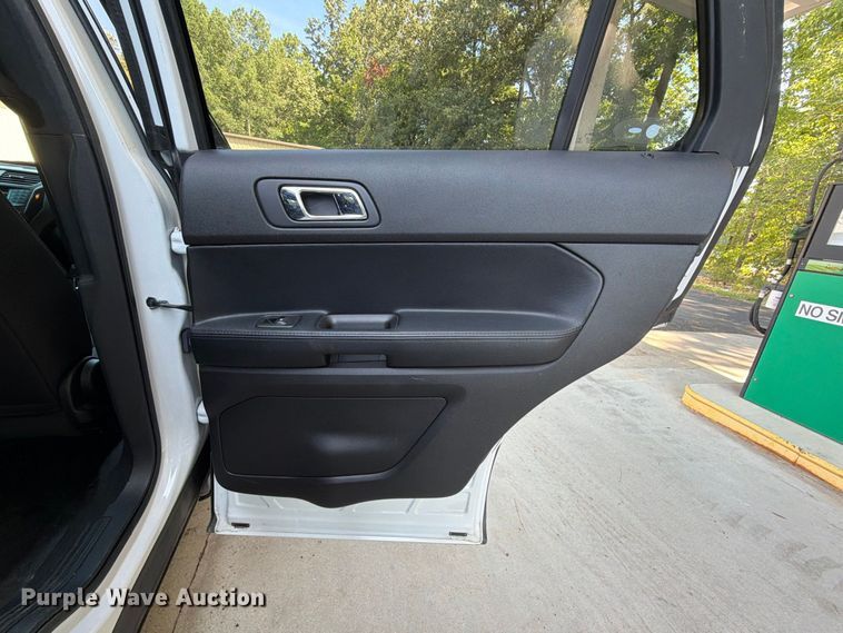 image for item DT2927 2016 Ford Explorer Police Interceptor SUV