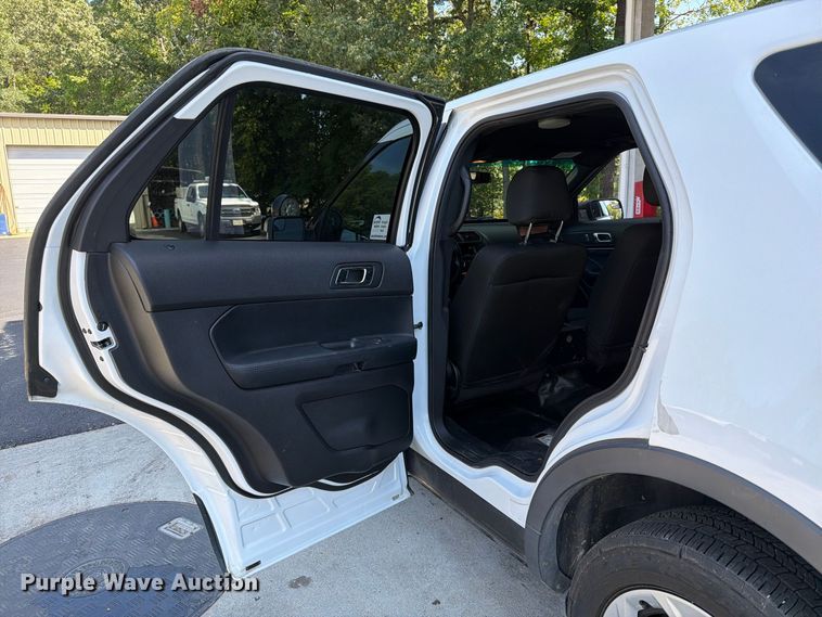 image for item DT2927 2016 Ford Explorer Police Interceptor SUV