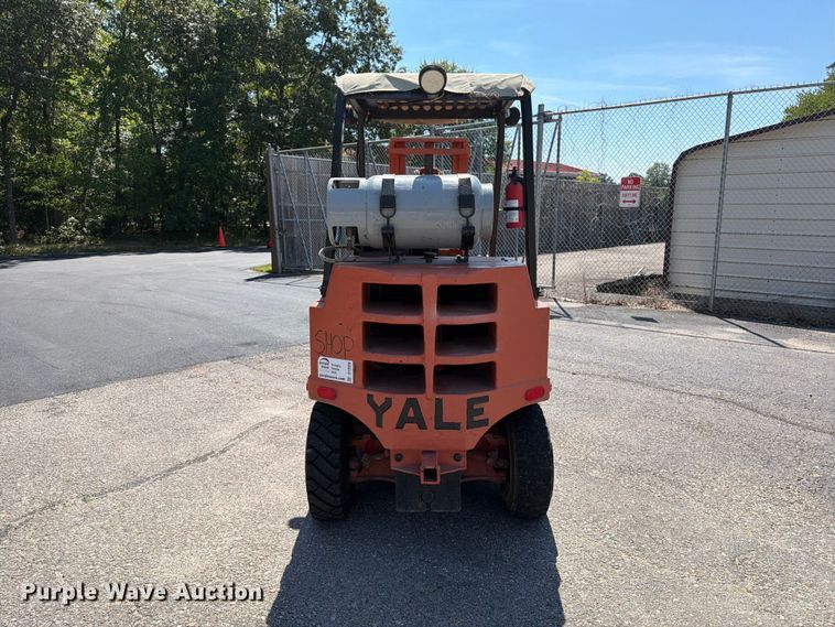 image for item DT2928 Yale G51P-040-CAS-G forklift