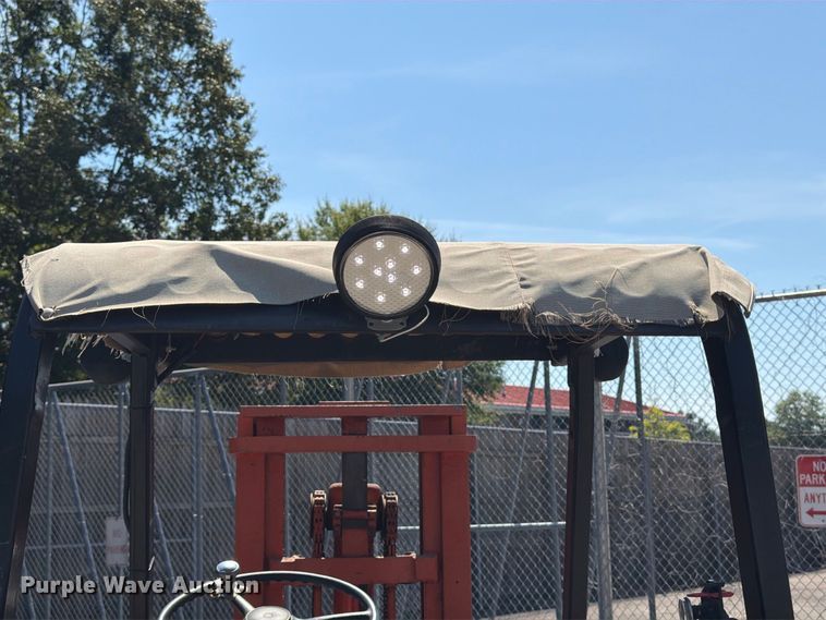 image for item DT2928 Yale G51P-040-CAS-G forklift
