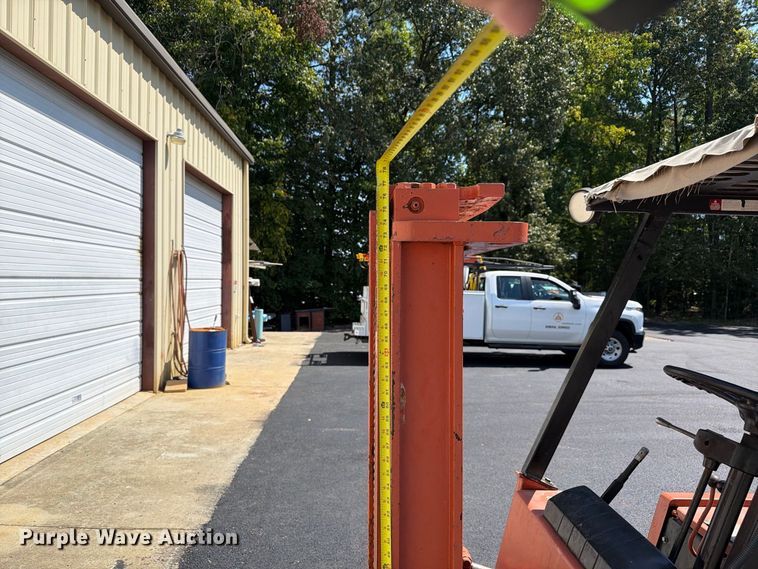 image for item DT2928 Yale G51P-040-CAS-G forklift