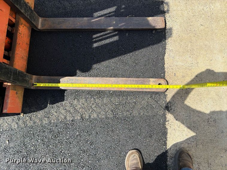 image for item DT2928 Yale G51P-040-CAS-G forklift