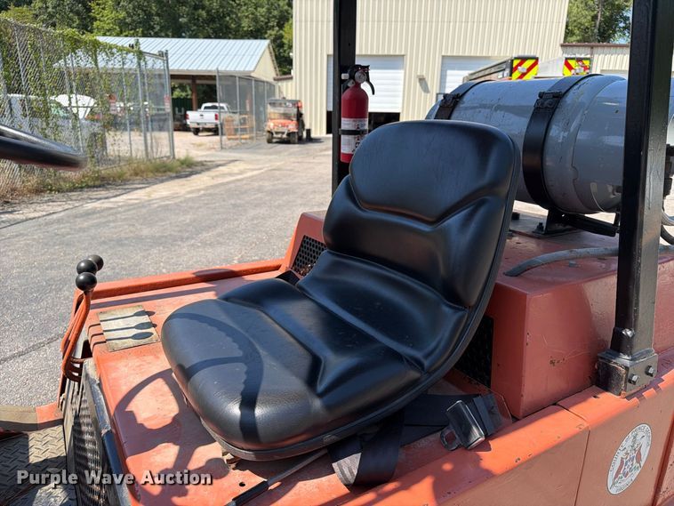 image for item DT2928 Yale G51P-040-CAS-G forklift