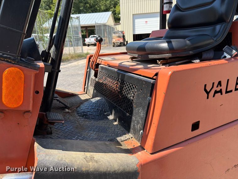 image for item DT2928 Yale G51P-040-CAS-G forklift