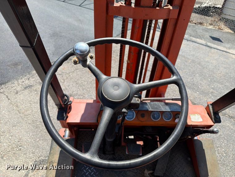 image for item DT2928 Yale G51P-040-CAS-G forklift