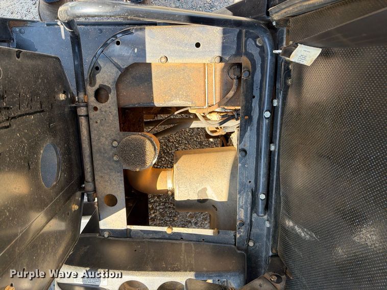 image for item DT2929 2019 Cub Cadet Volunteer utility vehicle