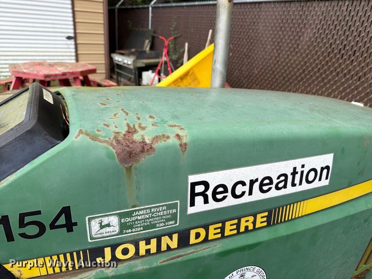 image for item DT2943 1990 John Deere 870 tractor