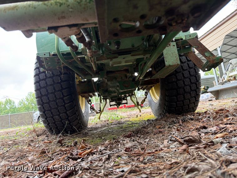 image for item DT2943 1990 John Deere 870 tractor