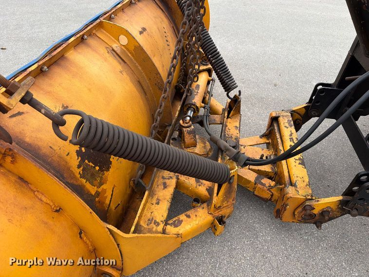 image for item DV2075 2006 Mack CV712 dump truck