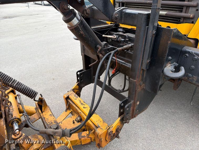 image for item DV2075 2006 Mack CV712 dump truck