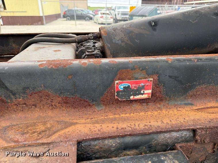 image for item DV2075 2006 Mack CV712 dump truck