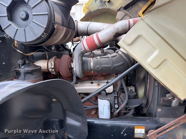 image for item DV2075 2006 Mack CV712 dump truck