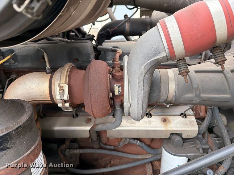 image for item DV2075 2006 Mack CV712 dump truck