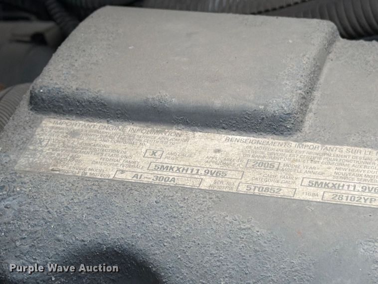 image for item DV2075 2006 Mack CV712 dump truck