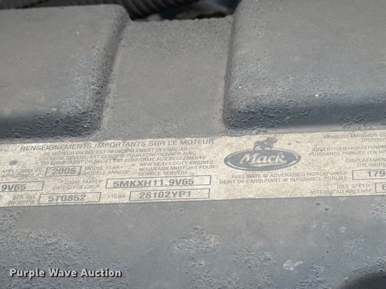 image for item DV2075 2006 Mack CV712 dump truck
