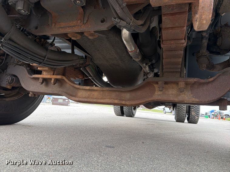image for item DV2075 2006 Mack CV712 dump truck