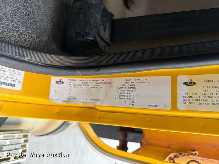 image for item DV2075 2006 Mack CV712 dump truck