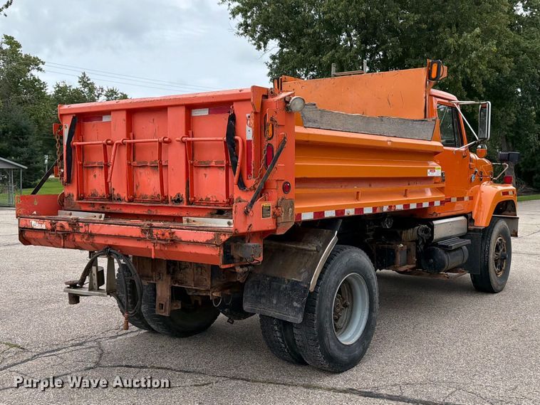 image for item DV2076 1998 International 2554 dump truck