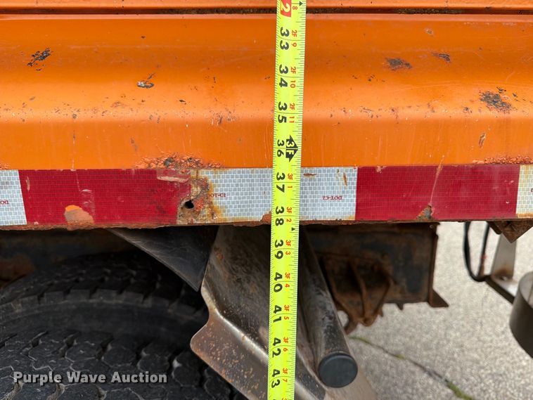 image for item DV2076 1998 International 2554 dump truck