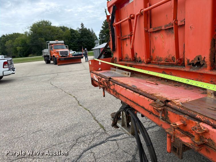 image for item DV2076 1998 International 2554 dump truck