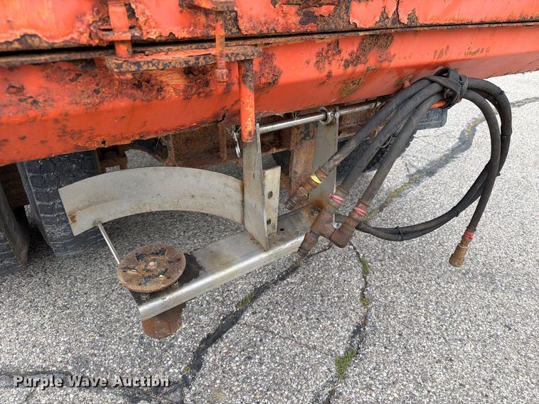 image for item DV2076 1998 International 2554 dump truck