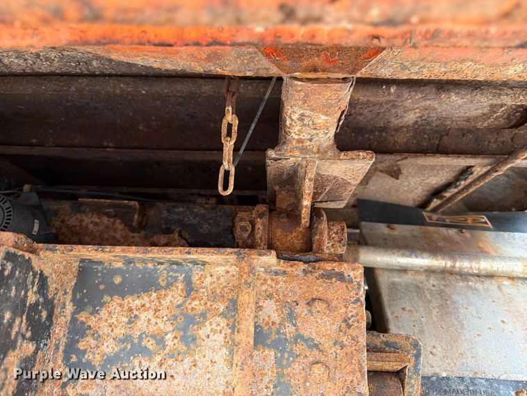 image for item DV2076 1998 International 2554 dump truck