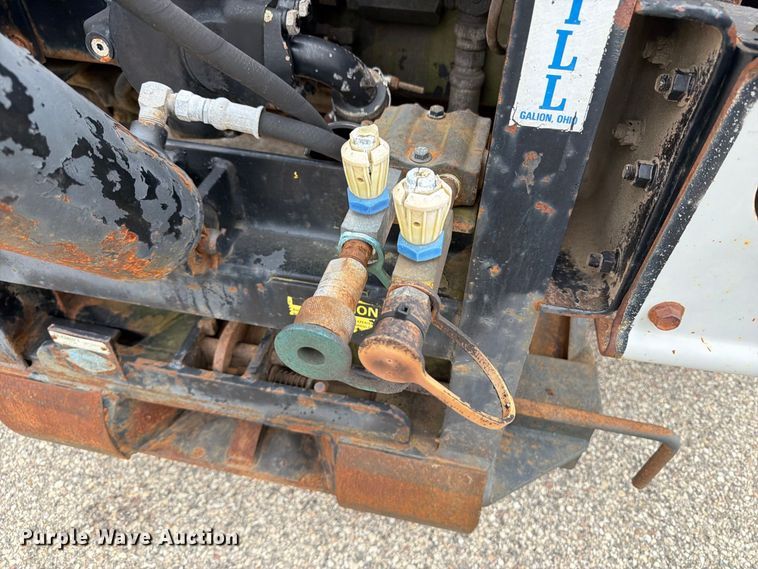 image for item DV2076 1998 International 2554 dump truck