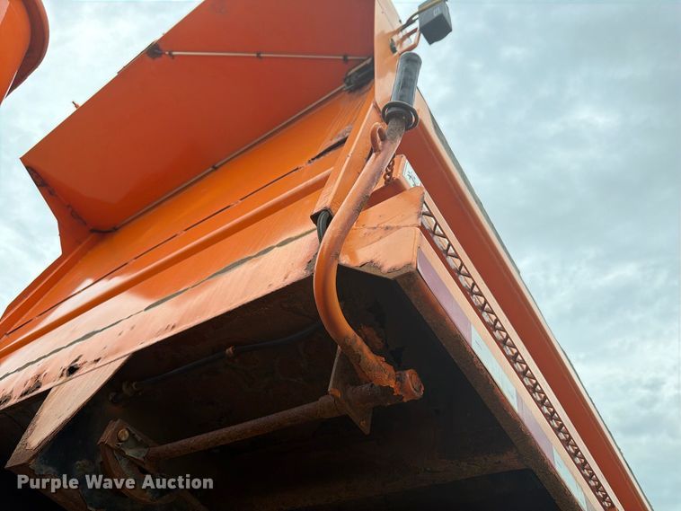 image for item DV2076 1998 International 2554 dump truck