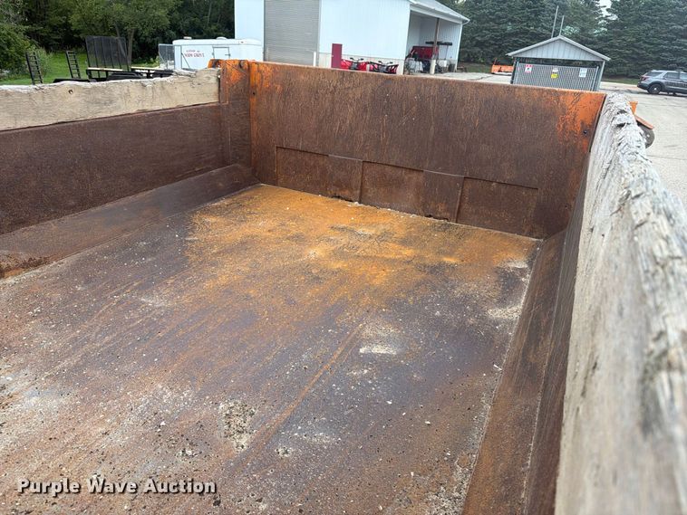 image for item DV2076 1998 International 2554 dump truck