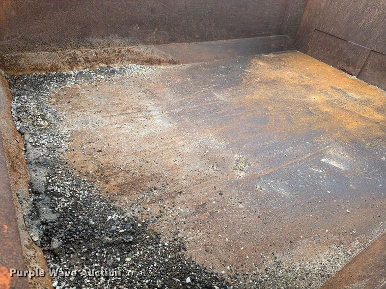 image for item DV2076 1998 International 2554 dump truck