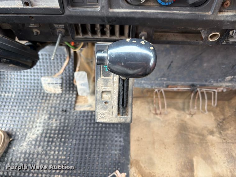 image for item DV2076 1998 International 2554 dump truck