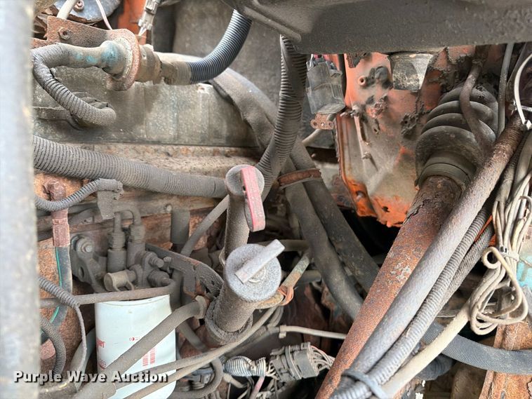 image for item DV2076 1998 International 2554 dump truck
